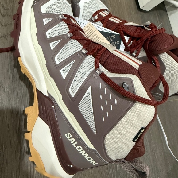 New SALOMON X ULTRA 360 EDGE MID GORE-TEX Women's Hiking Boots - Picture 2 of 7